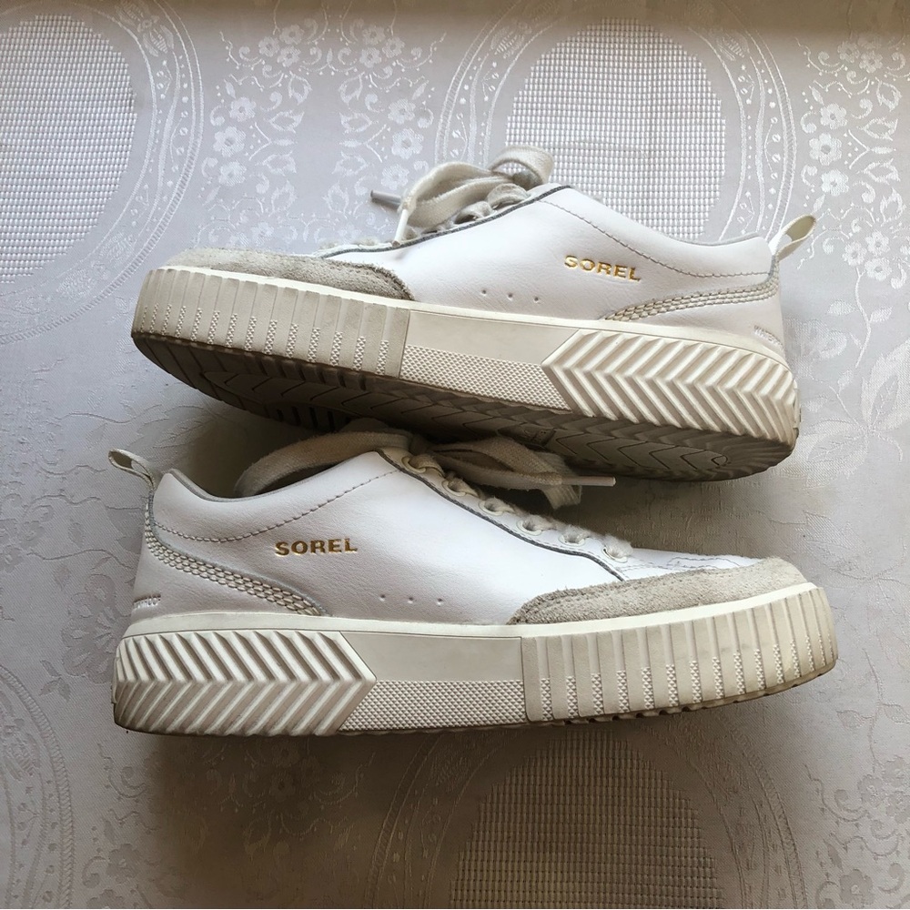 Sorel One Ave Low Waterproof White Sneakers Lace-Up Shoes Women’s Size 8.5
